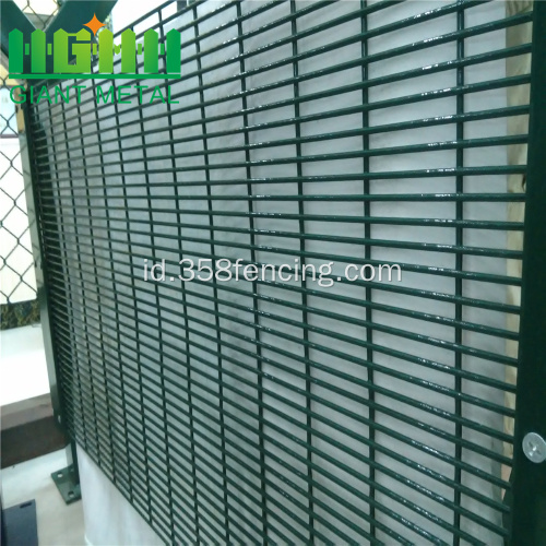 3d 358 Dilas Wire Mesh Pagar